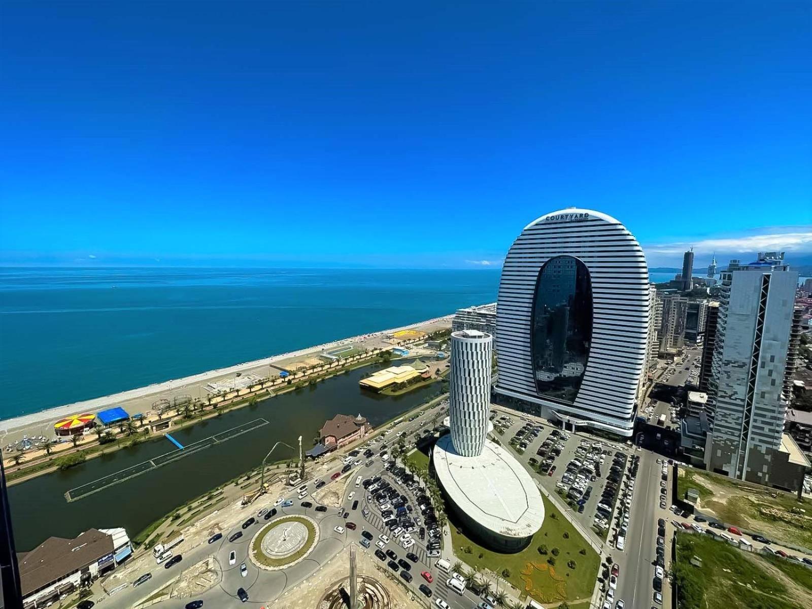Elegance Sea View Aparthotel In Orbi City Batumi Bagian luar foto